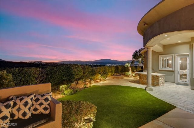 1 Awbrey Court, Henderson, NV 89052