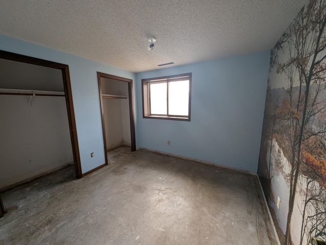 2043 42nd Street NW, Rochester, MN 55901