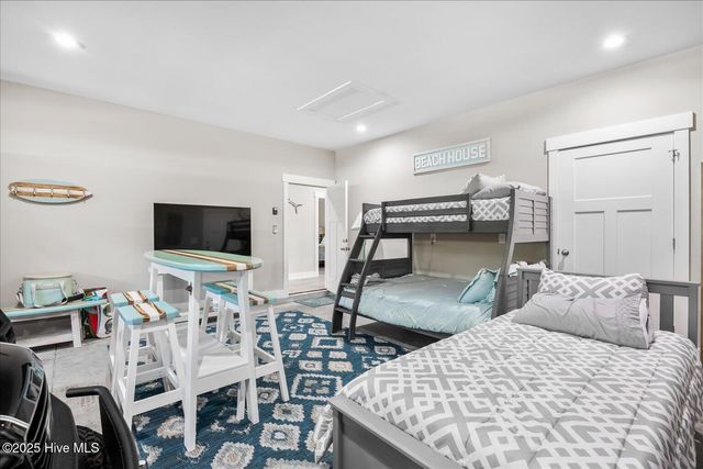 116 NE 35th Street, Oak Island, NC 28465