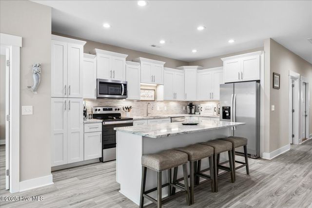 116 NE 35th Street, Oak Island, NC 28465