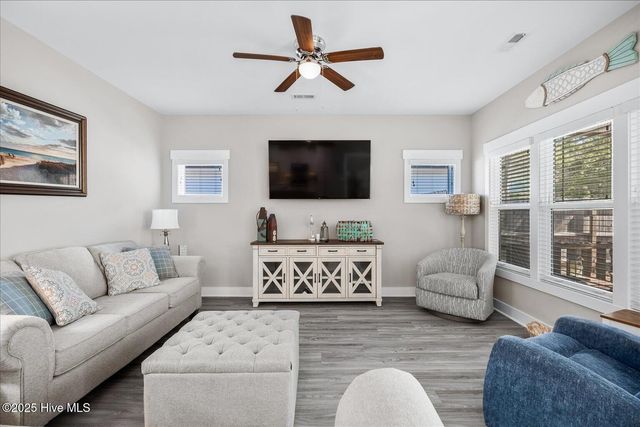 116 NE 35th Street, Oak Island, NC 28465