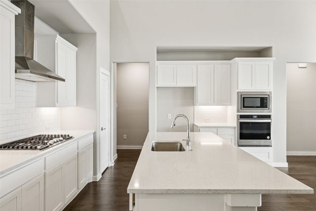 450 Colt Drive, Lavon, TX 75166