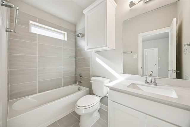 450 Colt Drive, Lavon, TX 75166