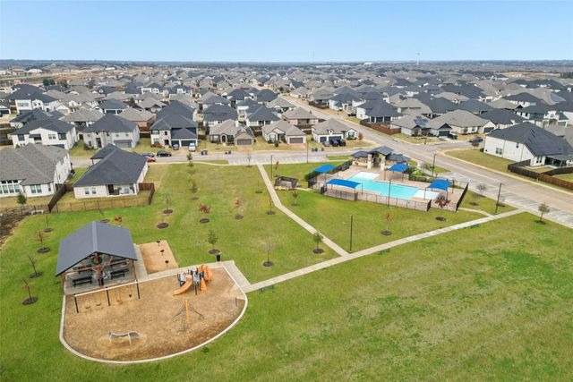 450 Colt Drive, Lavon, TX 75166