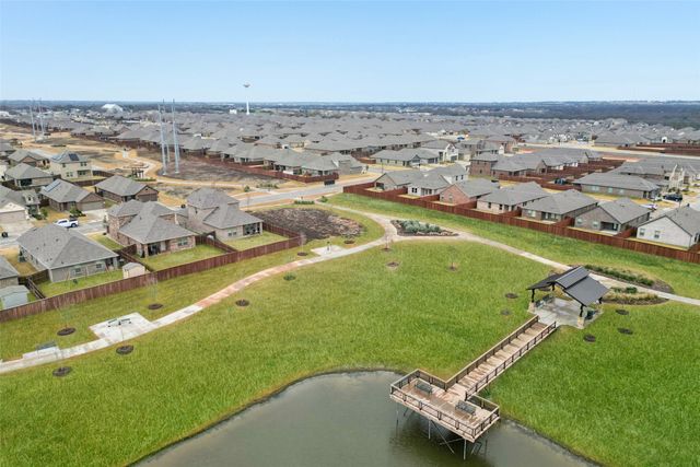 450 Colt Drive, Lavon, TX 75166