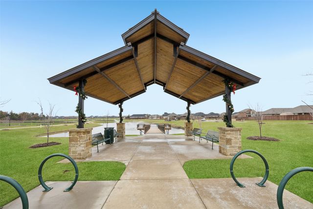 450 Colt Drive, Lavon, TX 75166
