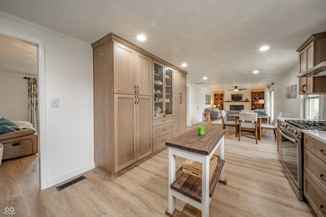 2304 Meadow Way, Anderson, IN 46012