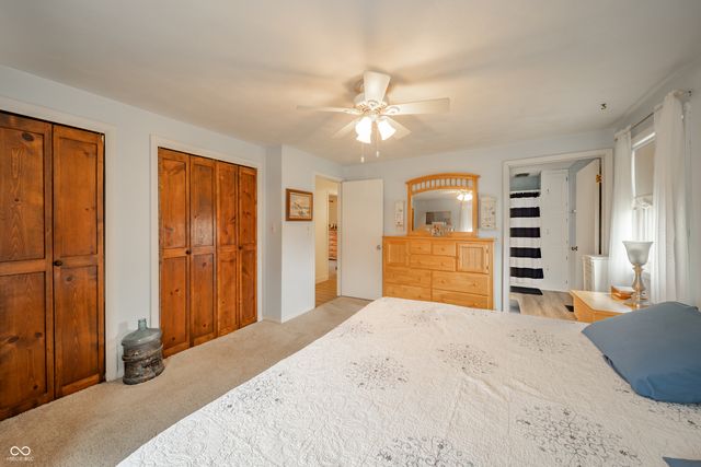 2304 Meadow Way, Anderson, IN 46012