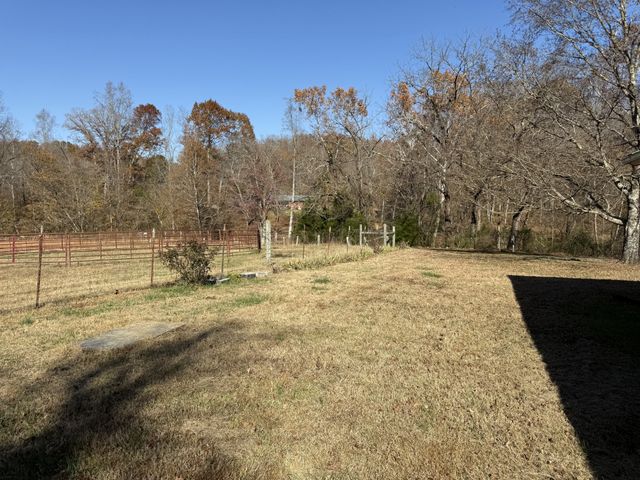 1560 Hurricane Creek Rd, Waynesboro, TN 38485