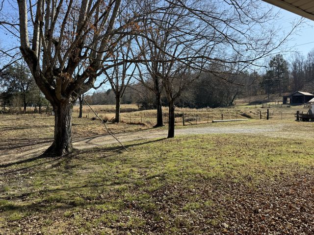 1560 Hurricane Creek Rd, Waynesboro, TN 38485