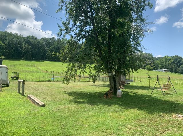 1560 Hurricane Creek Rd, Waynesboro, TN 38485