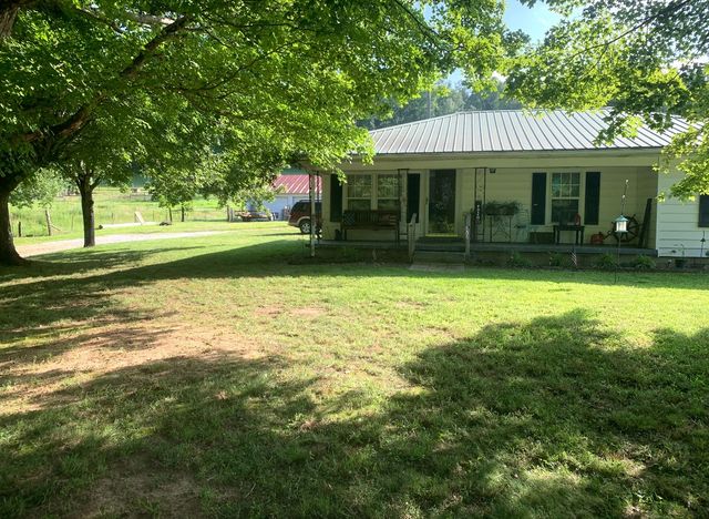 1560 Hurricane Creek Rd, Waynesboro, TN 38485