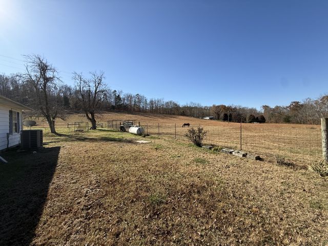 1560 Hurricane Creek Rd, Waynesboro, TN 38485