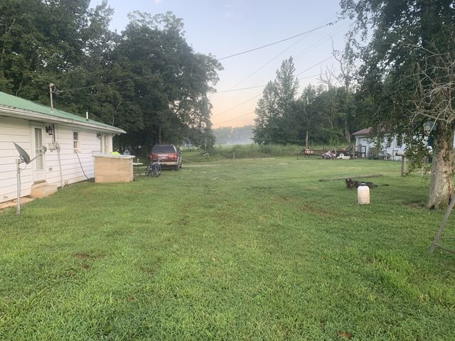 1560 Hurricane Creek Rd, Waynesboro, TN 38485