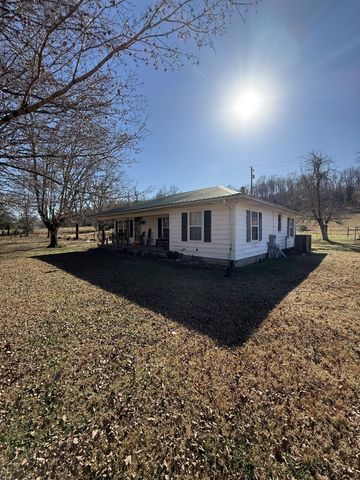 1560 Hurricane Creek Rd, Waynesboro, TN 38485