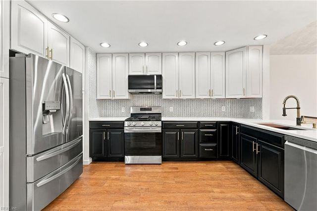 8372 Capeview AVE, Norfolk, VA 23518