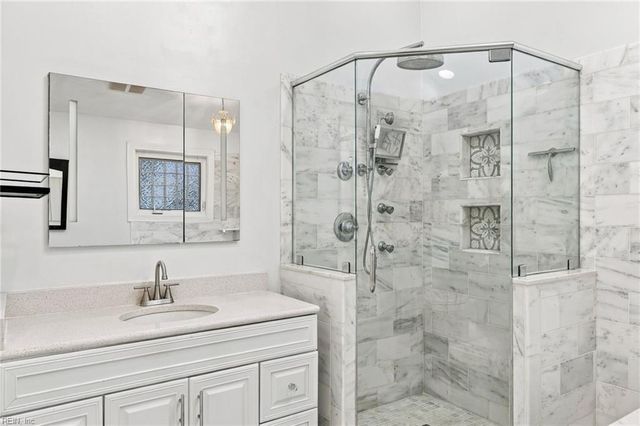 8372 Capeview AVE, Norfolk, VA 23518