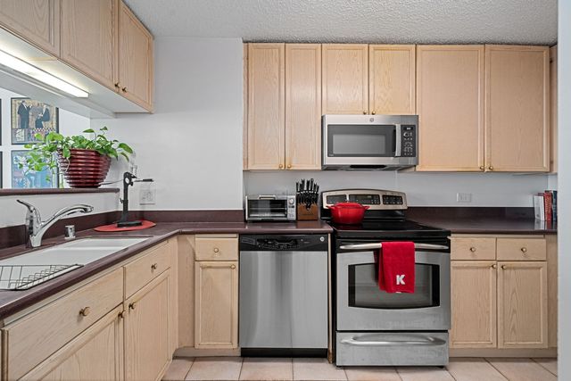 195 N Harbor Drive 4408, Chicago, IL 60601