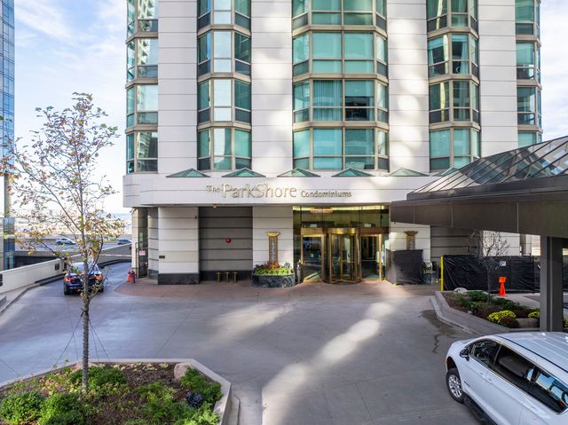 195 N Harbor Drive 4408, Chicago, IL 60601