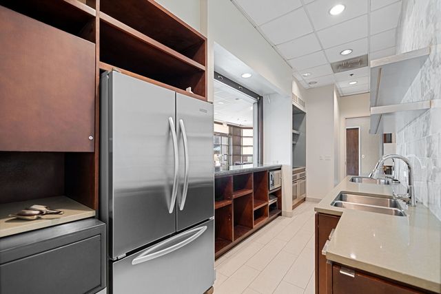 195 N Harbor Drive 4408, Chicago, IL 60601