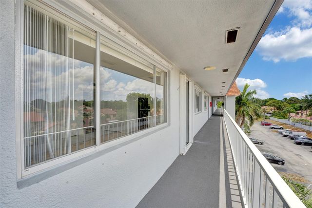 6289 Lear Drive 403, Lake Worth, FL 33462