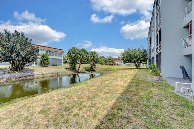 6289 Lear Drive 403, Lake Worth, FL 33462