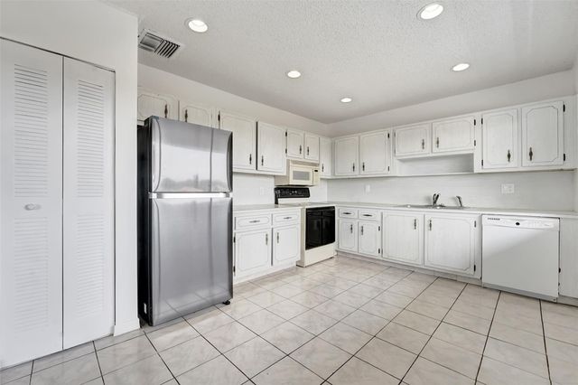 6289 Lear Drive 403, Lake Worth, FL 33462