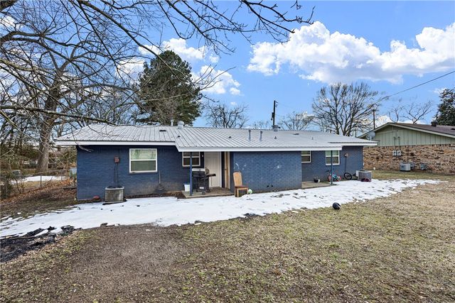 811 & 813 M Street, Russellville, AR 72801