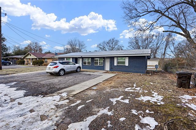 811 & 813 M Street, Russellville, AR 72801