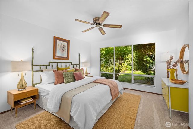 11032 39th Avenue NE, Seattle, WA 98125