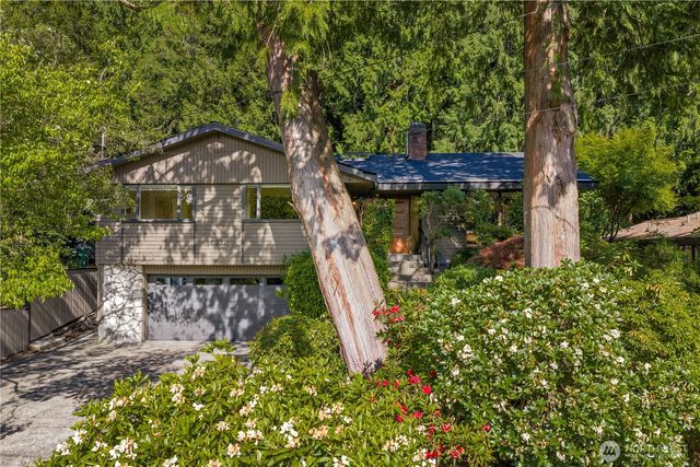 11032 39th Avenue NE, Seattle, WA 98125