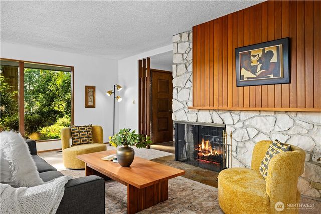 11032 39th Avenue NE, Seattle, WA 98125