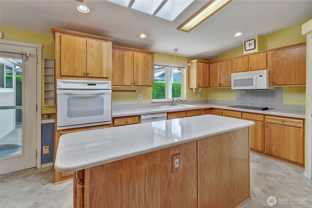 6110 91st St E #145, Puyallup, WA 98371
