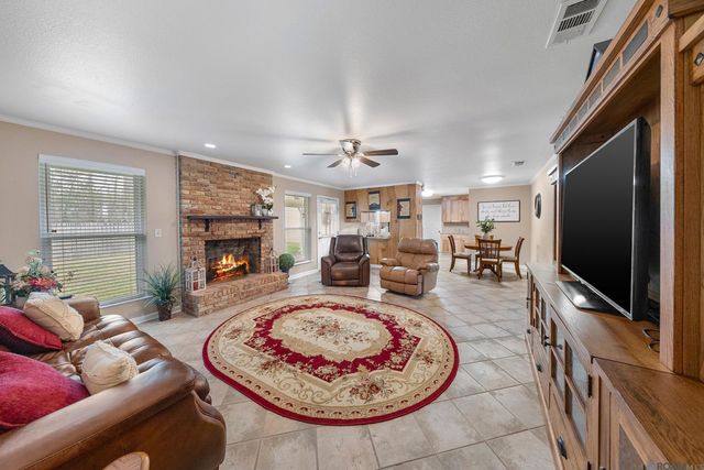 1507 Chartres Ave, Denham Springs, LA 70726