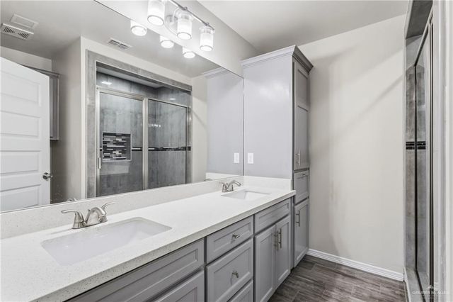 1921 Ginger Avenue, Weslaco, TX 78596