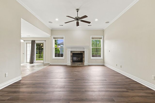3102 CRABAPPLE LN, Columbia, MO 65203