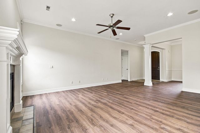 3102 CRABAPPLE LN, Columbia, MO 65203