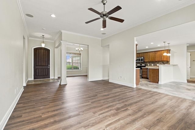 3102 CRABAPPLE LN, Columbia, MO 65203
