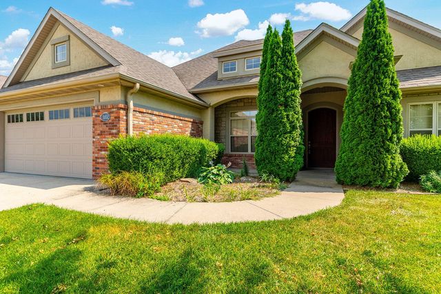 3102 CRABAPPLE LN, Columbia, MO 65203