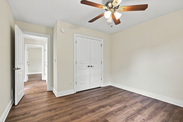 3102 CRABAPPLE LN, Columbia, MO 65203