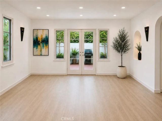 1424 E Mountain, Glendale, CA 91207
