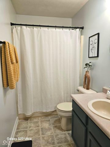 6010 Arrowhead Drive, Anderson, IN 46013