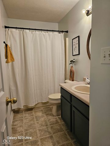 6010 Arrowhead Drive, Anderson, IN 46013