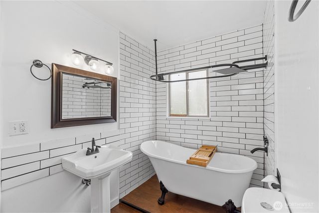 2405 First Street, Cosmopolis, WA 98537