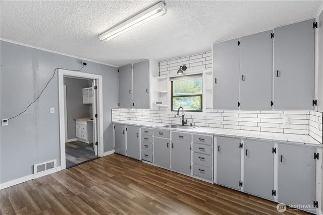 2405 First Street, Cosmopolis, WA 98537