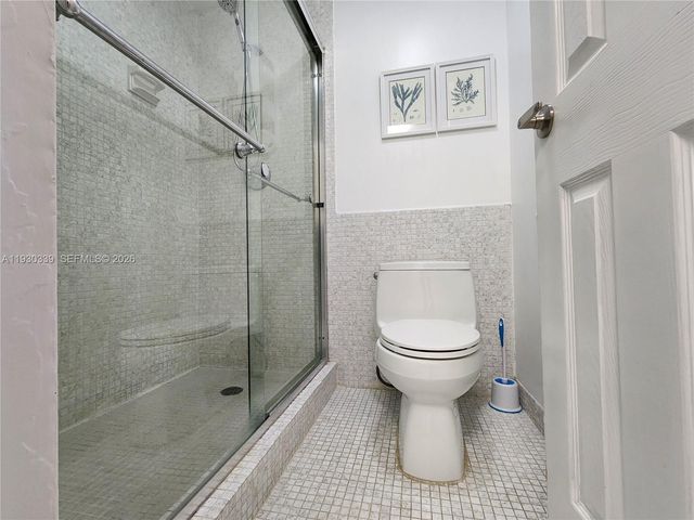 3505 S Ocean Drive 508, Hollywood, FL 33019