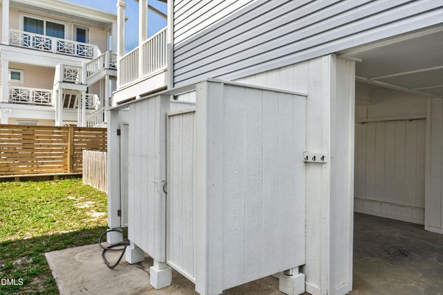 111 Hanby Avenue, Carolina Beach, NC 28428