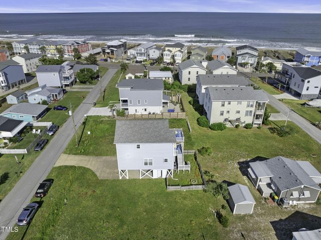 111 Hanby Avenue, Carolina Beach, NC 28428