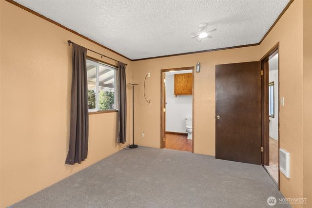 1415 Centralia Alpha Road, Chehalis, WA 98532