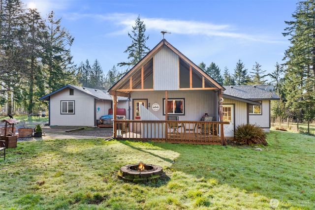 1415 Centralia Alpha Road, Chehalis, WA 98532